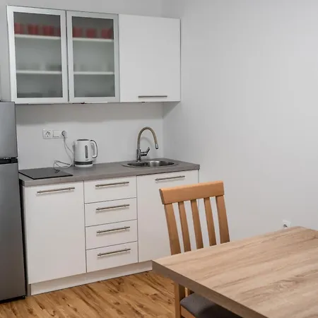 Ribnik Stari Trg Lesicno