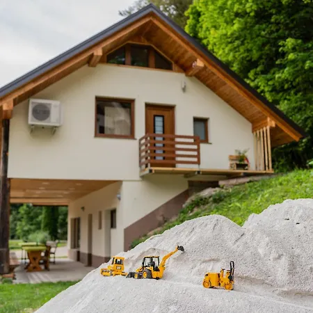 Apartma Ribnik Stari Trg *