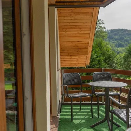 Apartma Ribnik Stari Trg Lesicno