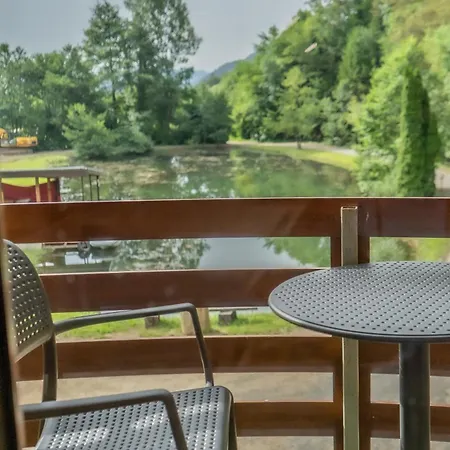 Apartma Ribnik Stari Trg