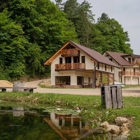 Ribnik Stari Trg Апартаменты Lesicno