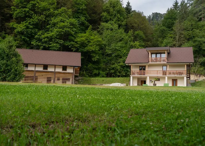 アパート Ribnik Stari Trg Lesično