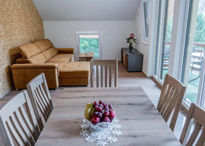 Ribnik Stari Trg * Lesično