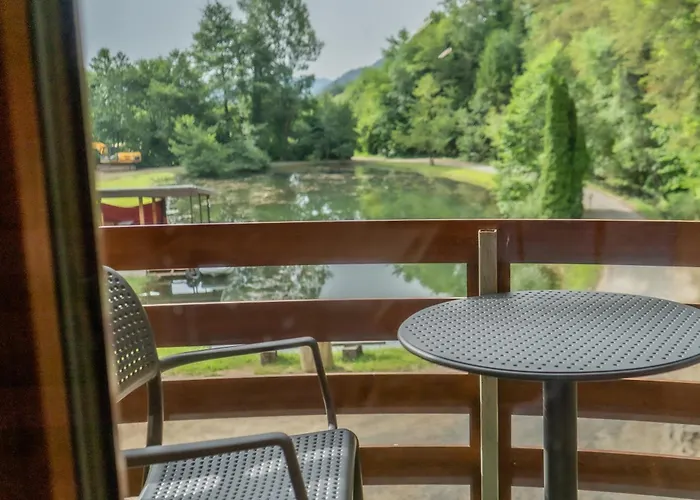 アパート Ribnik Stari Trg