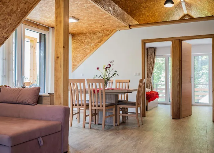 Ribnik Stari Trg アパート